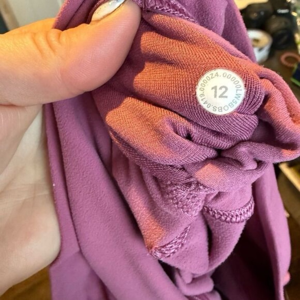 Lululemon Align Pant 28 inch - Picture 2 of 6